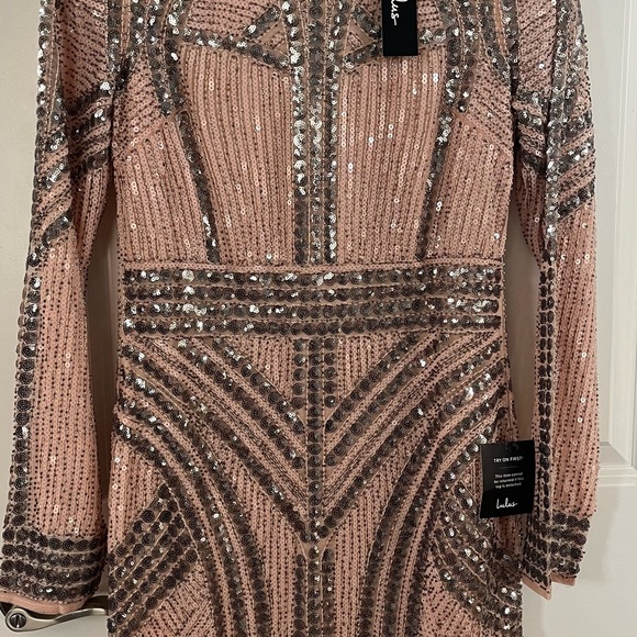 Sold ✅: Brand new, Lulus sequin pink bodycon mini dress - Picture 4 of 7
